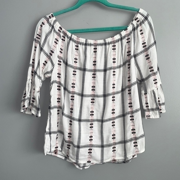 EUC BB Dakota Londyn Southwestern Embroidered Off Shoulder Top Size Small - Picture 5 of 7